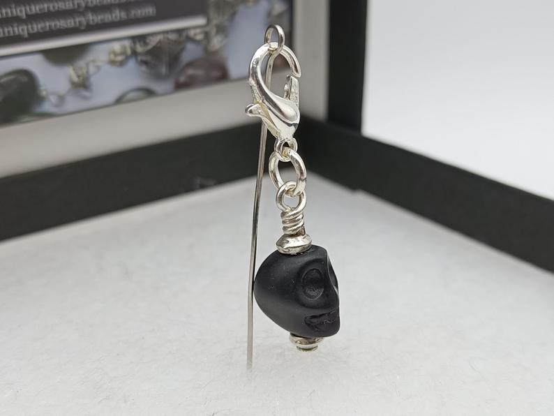 Memento Mori Skull, Rosary sacramentals, Memento mori Rosary beads, Holy Souls sacramentals.