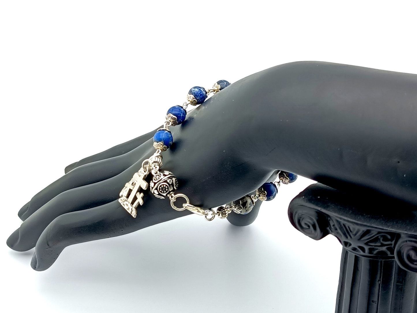 Crown of Thorns unique rosary beads single decade rosary bracelet with agate gemstone and silver beads with Calvary cross and Crown of Thorns medal.