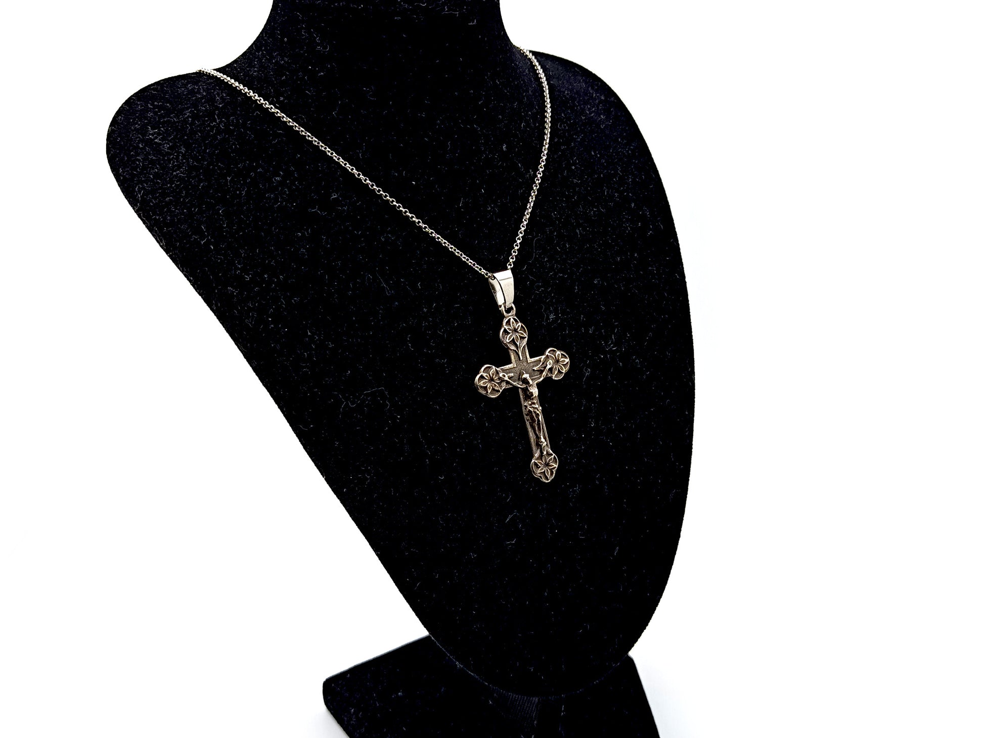 925 sterling silver unique rosary beads lily design wearable crucifix and 18" sterling silver belcher chain. 