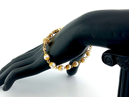 Miraculous Medal unique rosary beads fresh water pearl and 18K gold plated lattice single decade rosary bracelet with cubic zirconia crucifix.