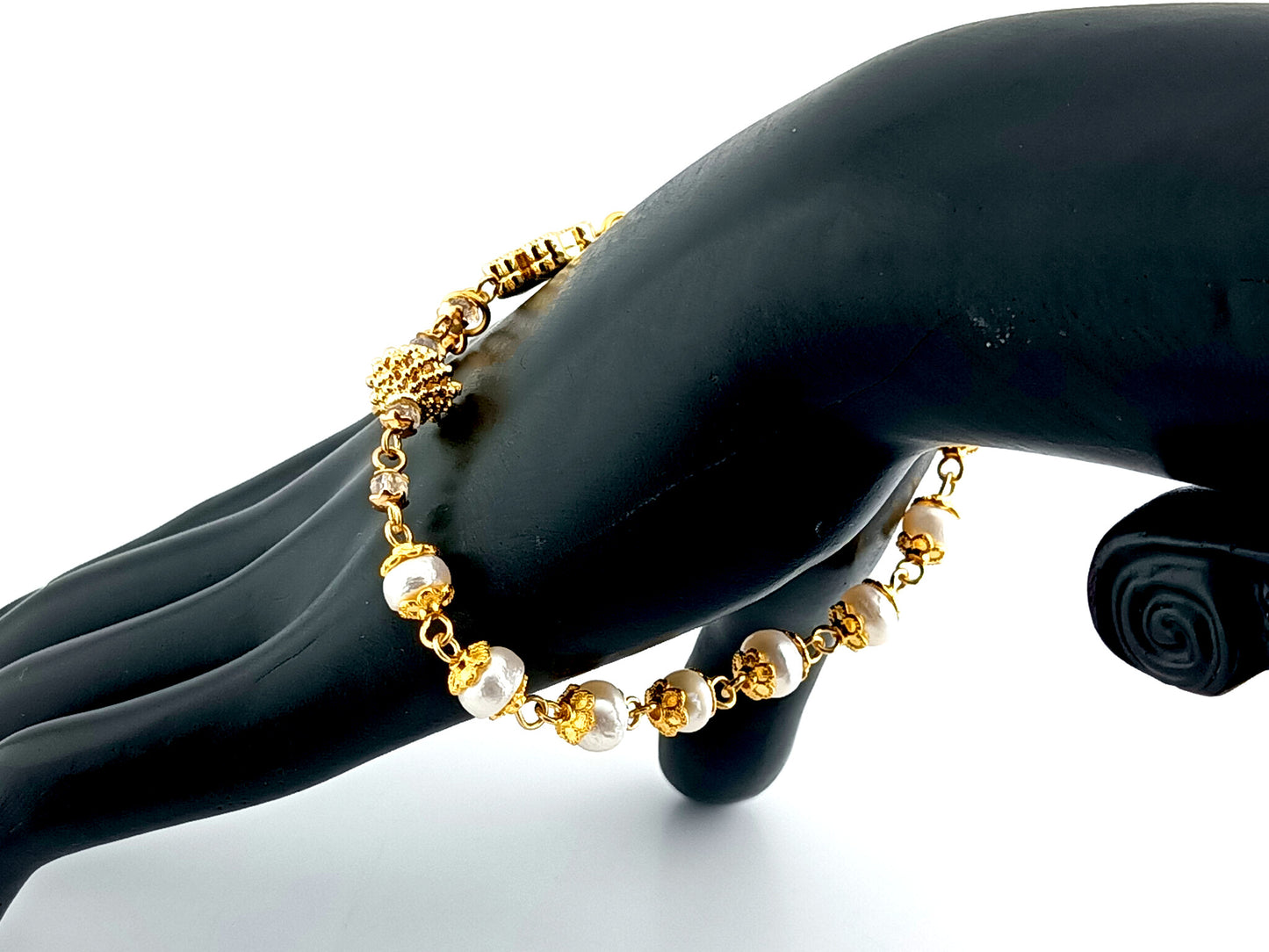 Miraculous Medal unique rosary beads fresh water pearl and 18K gold plated lattice single decade rosary bracelet with cubic zirconia crucifix.