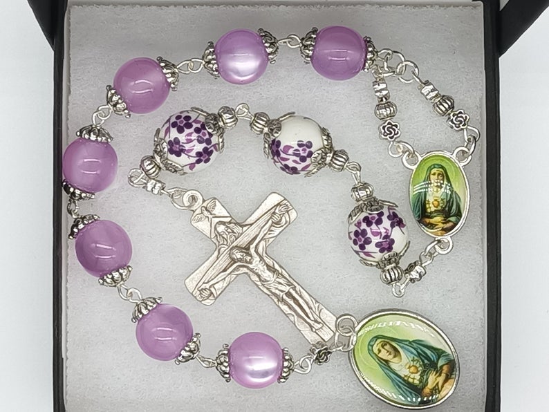 Our Lady of Sorrows Dolor Servite prayer Beads, Pocket Dolor Rosary beads, Our Lady of Sorrows prayer chaplet rosaries, pocket prayer beads.