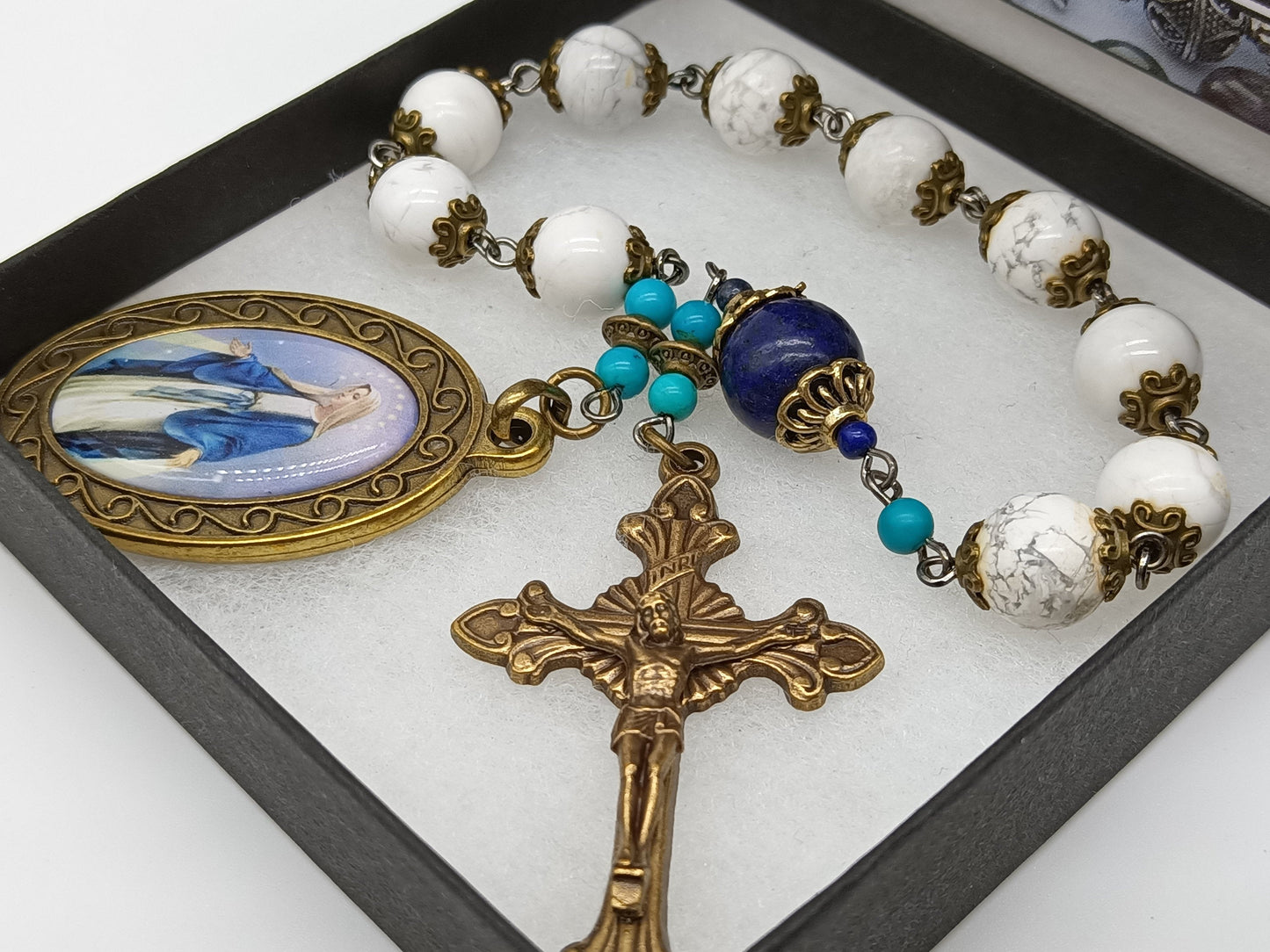 Large tenner vintage style gemstone rosary, Our Lady of Grace rosary beads, Vintage style Rosary beads, Pocket Rosary beads.