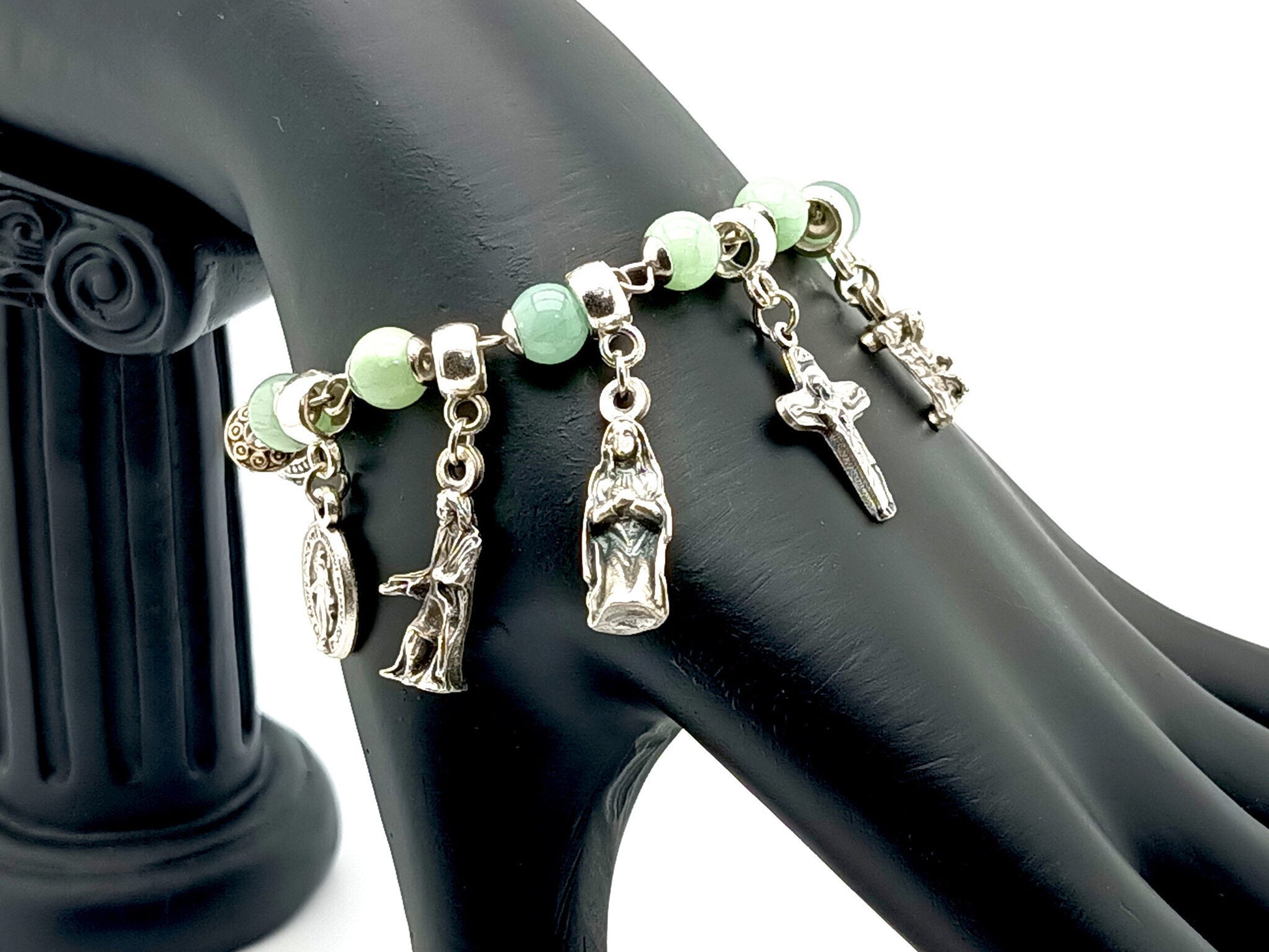 The Nativity unique rosary beads single decade bracelet with jade gemstone beads, three kings, Saint Joseph and the Virgin Mary pendant medals.